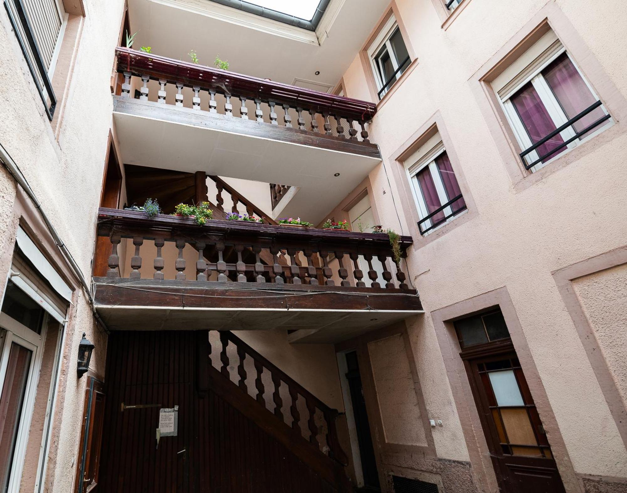 Le Repaire Du Chanceux Sélestat Exteriör bild
